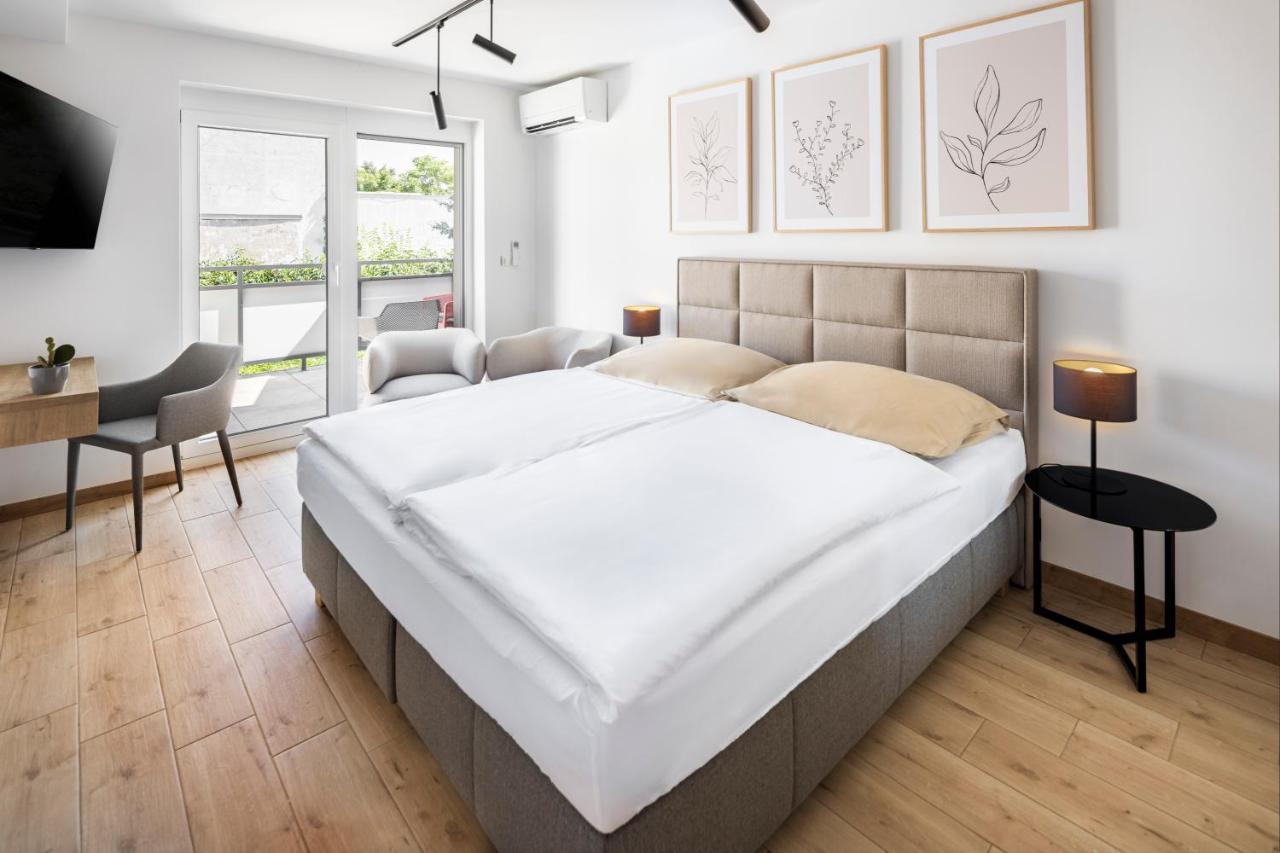Vi&La - Apart House Piest'any Ngoại thất bức ảnh